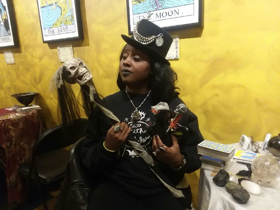 Tarot reading session